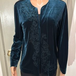 Chico's Travelers Embroidered velour Sweater Cardigan Size 2 US 12 Front Stretch